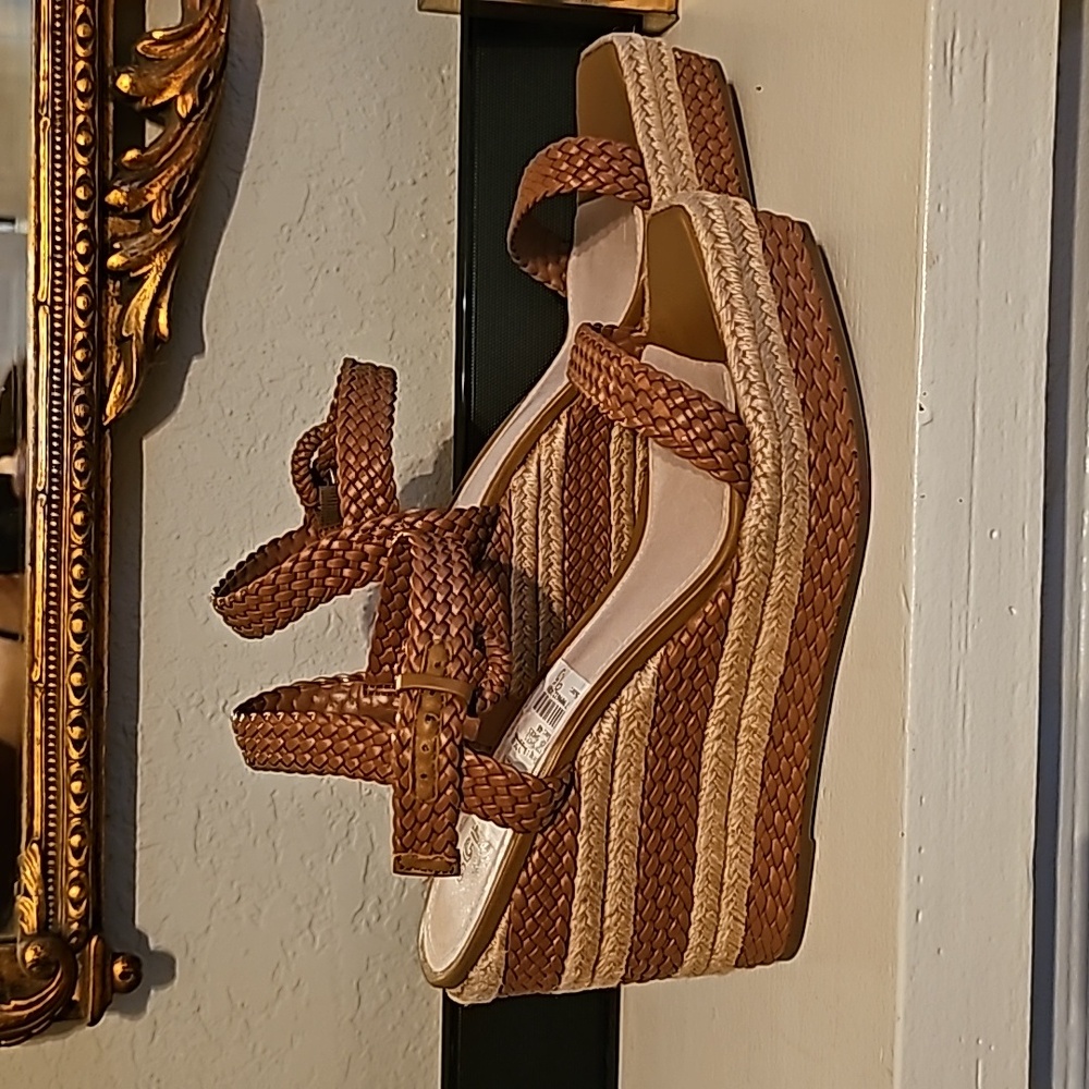 Schutz Hazel Sandals - Picture 3 of 11